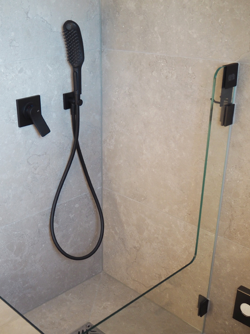 Vermietung Ferienhaus am Tegernsee Rottach-Egern Hundedusche