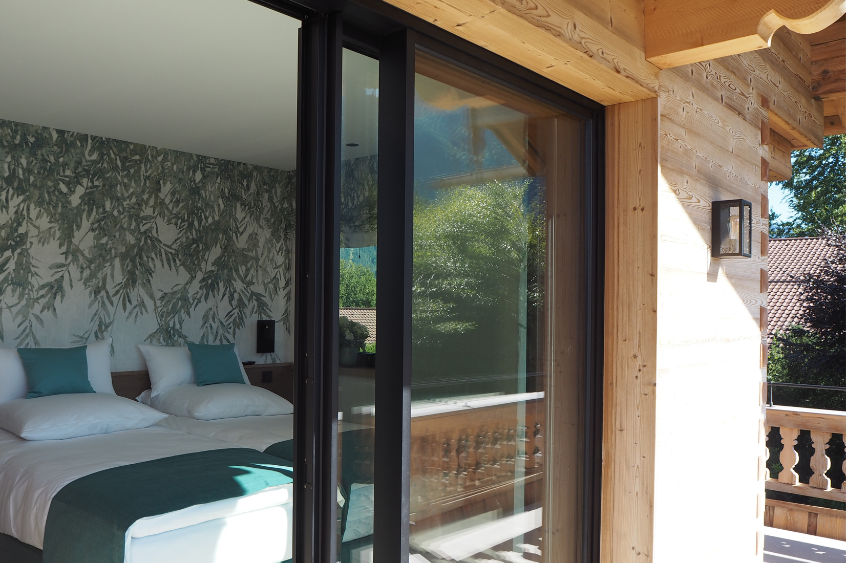 Ferienwohnung Lärche10 Schlafzimmer Ausgang Balkon